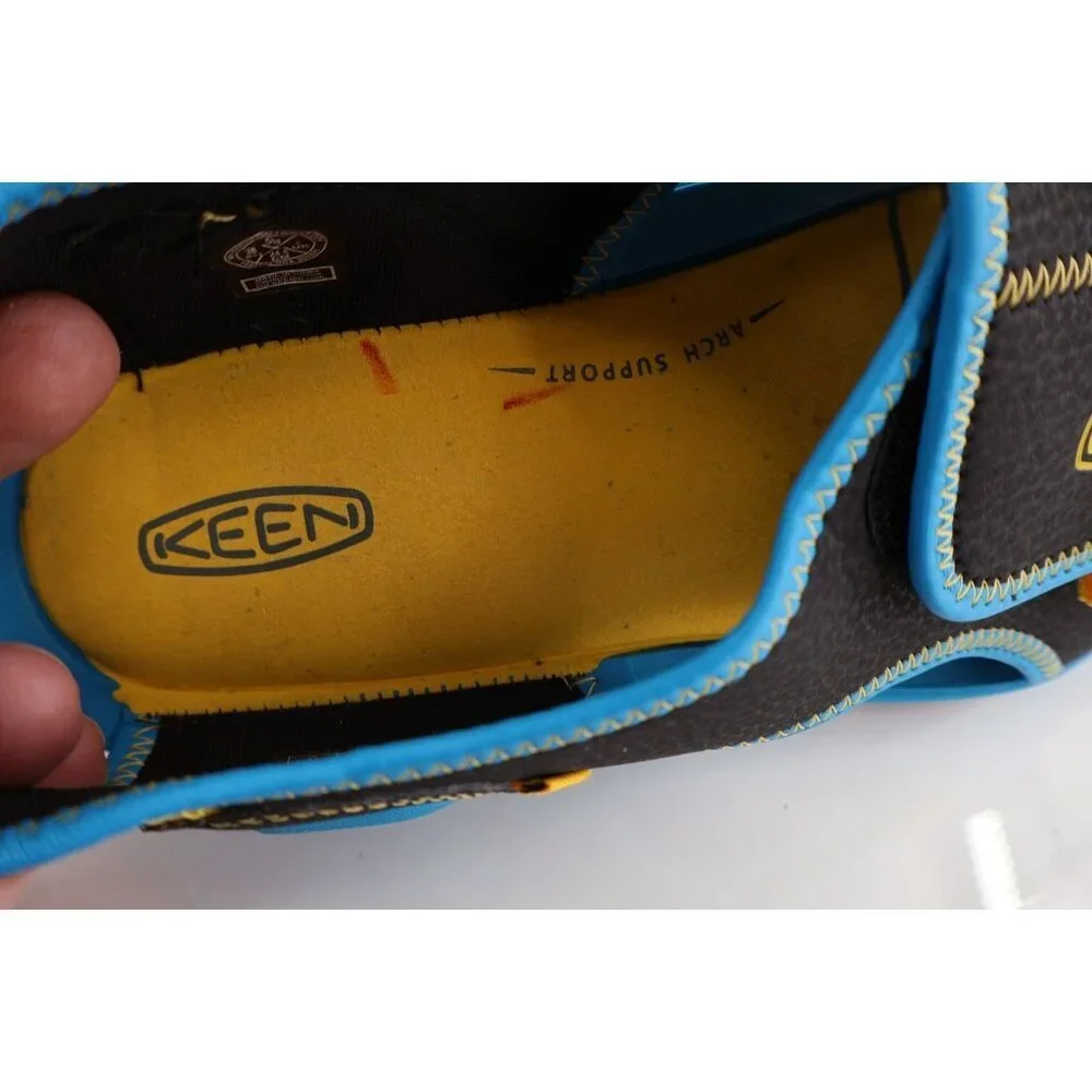 KEEN Knotch River Sandals Boys Size 6 Open Toe Water Adjustable Sandal Shoe